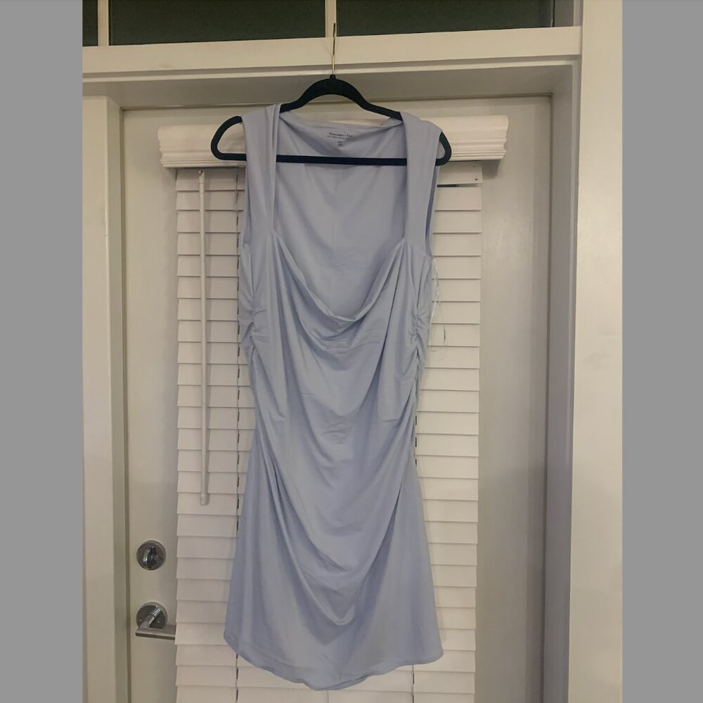 NWOT Abercrombie "Ava" Mini